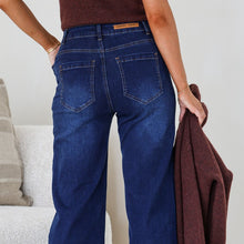 Load image into Gallery viewer, FiFi Pocket Detail Jean in Indigo Blue