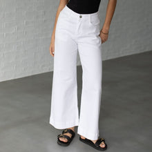 Load image into Gallery viewer, Lizzie Straight Leg Jean in White