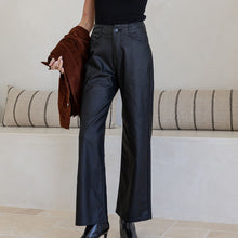 Load image into Gallery viewer, Trisha Wet Look High Waisted Jean
