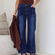 Load image into Gallery viewer, FiFi Pocket Detail Jean in Indigo Blue
