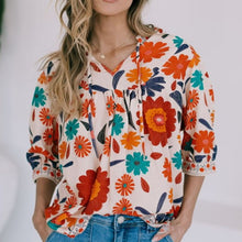 Load image into Gallery viewer, Emilie Vintage Flower Top
