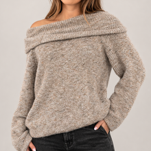 Load image into Gallery viewer, Amyra Roll Neck Chunky Jumper
