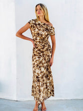 Load image into Gallery viewer, Sharryn Sleeveless Long Dress in Animal Print
