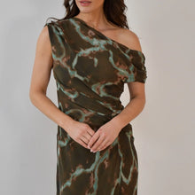 Load image into Gallery viewer, Sharryn Cocktail Dress in Green
